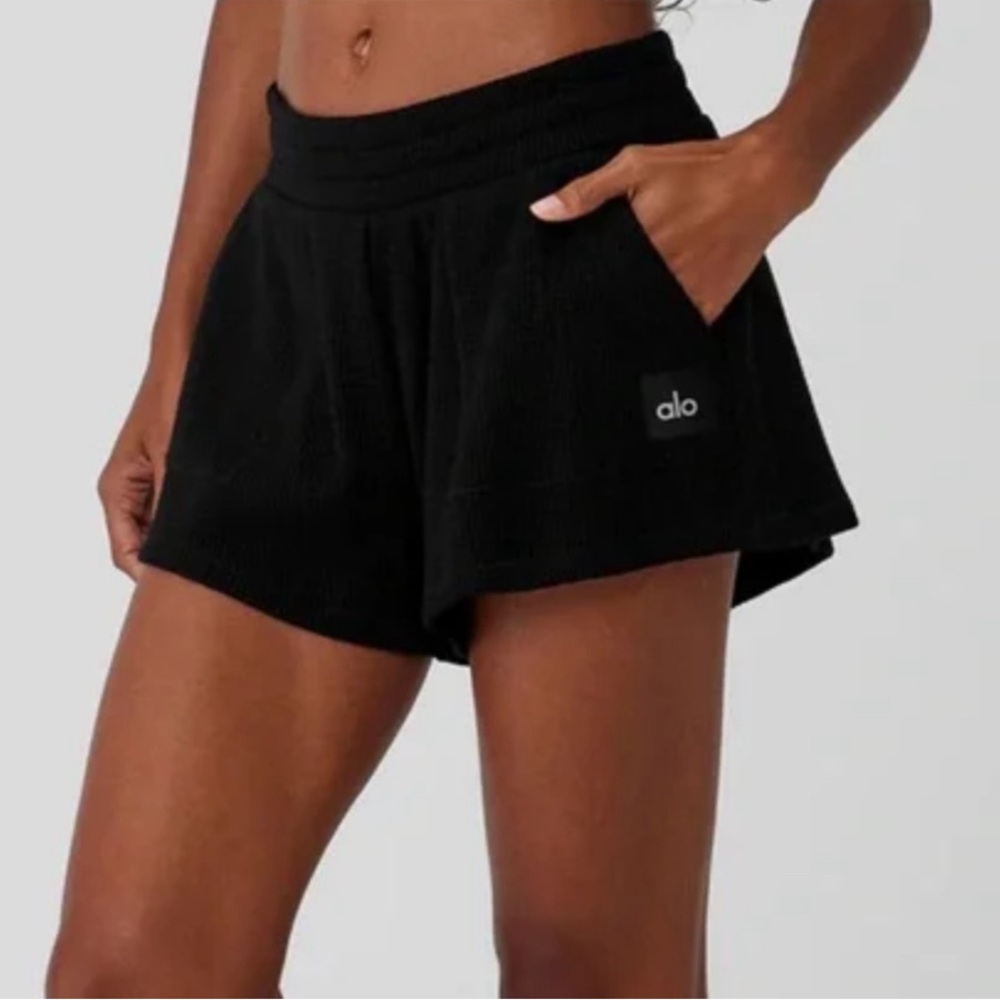 ALO YOGA Waffle High-Waist Weekend Escape Short, XS, great condition